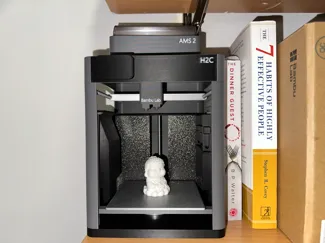 H2C model with movable X,Y,Z axis