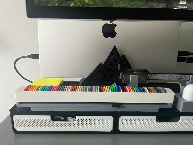 Swatch Holder with Gridfinity Base 