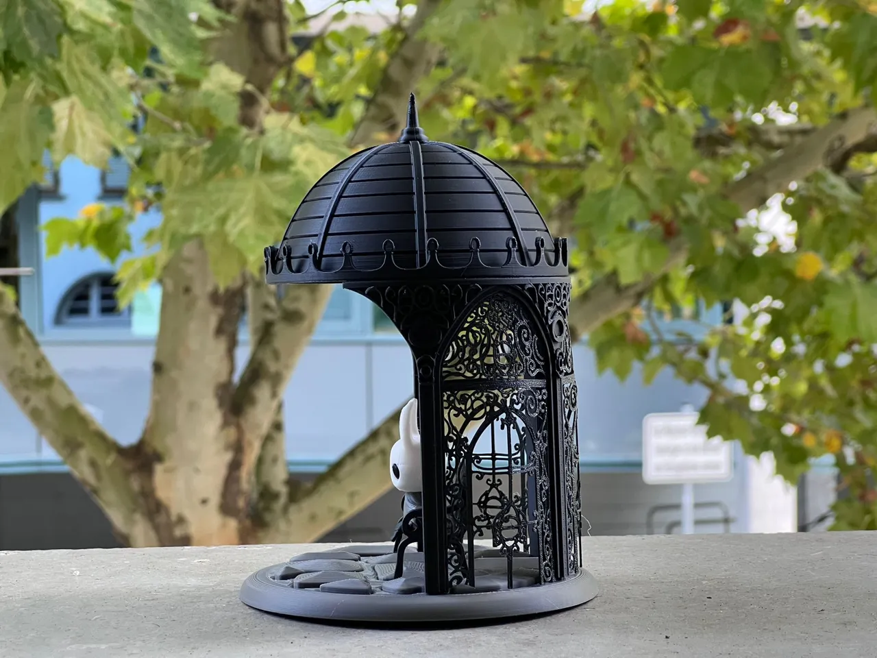 Hollow Knight Diorama - Queen's Garden Bench view 4