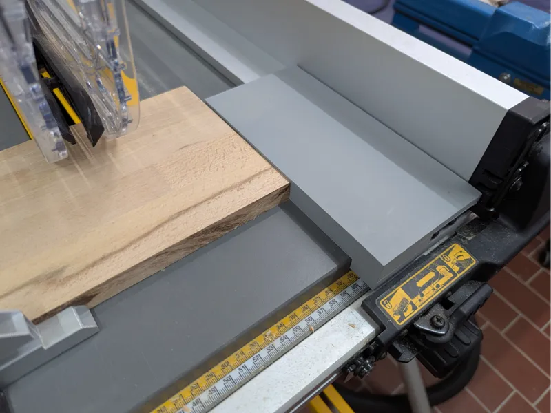 Safety Auxiliary Fence DWE7492 Crosscut Sled