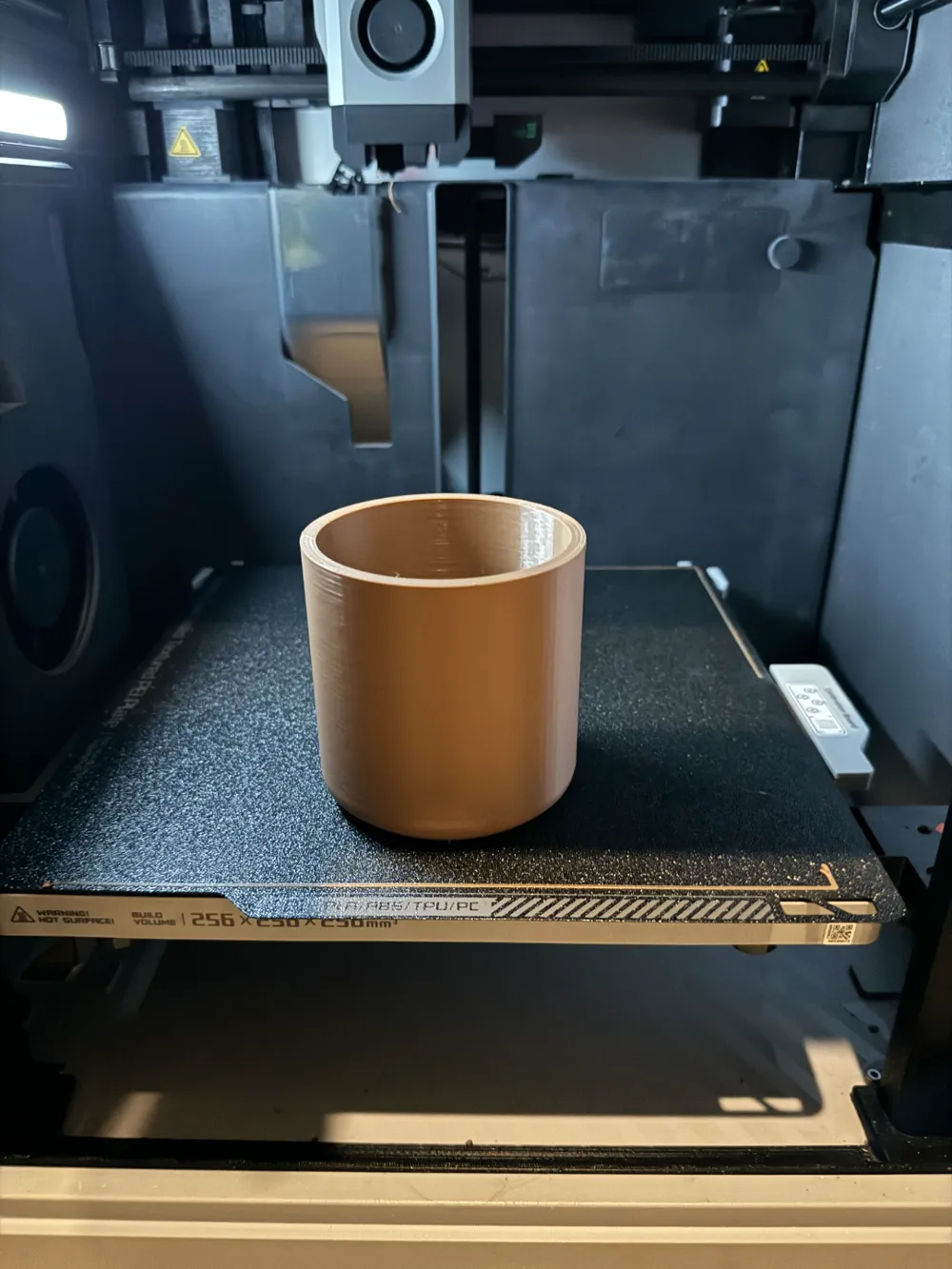 Bottom smooth corner cup by Maverick Ng - MakerWorld