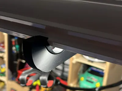 Tiltable Mount for Damp-Proof Luminaire