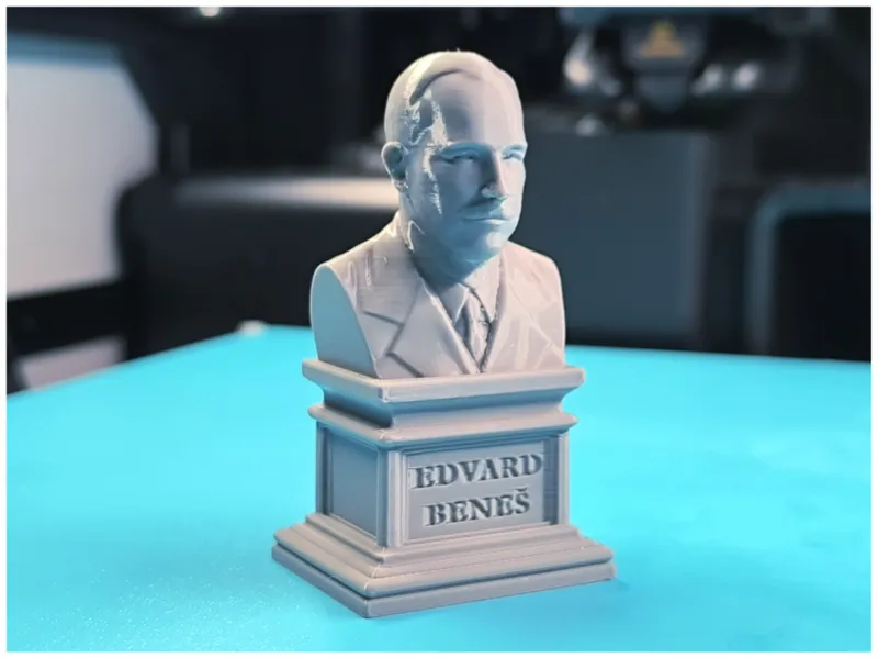 Edvard Beneš bust