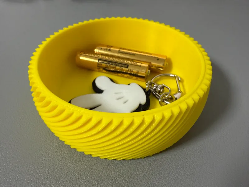 Twisted Jewelry Bowl | Desk Organizer