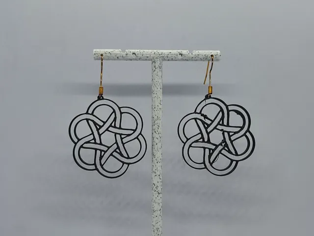 Aretes Lazos de Mónada