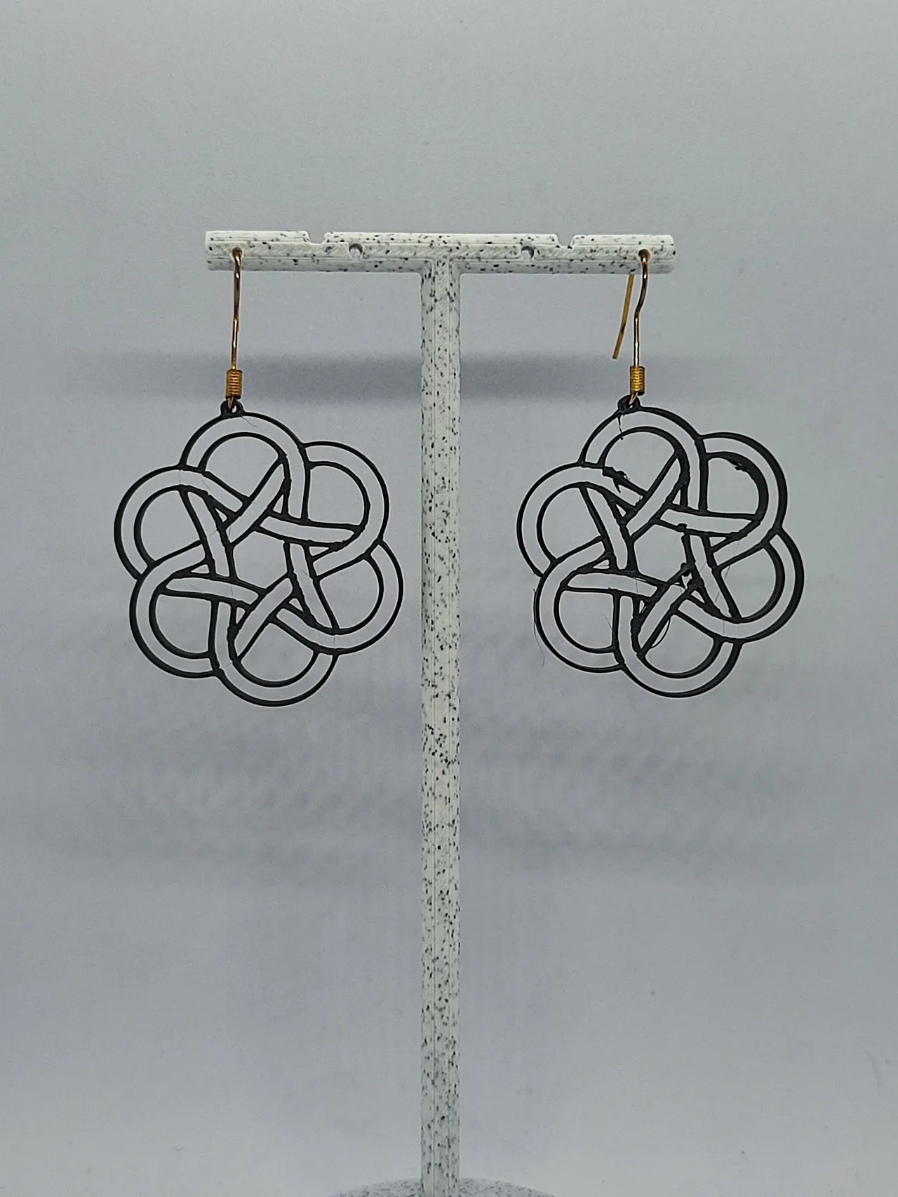 Aretes Lazos de Mónada view 3