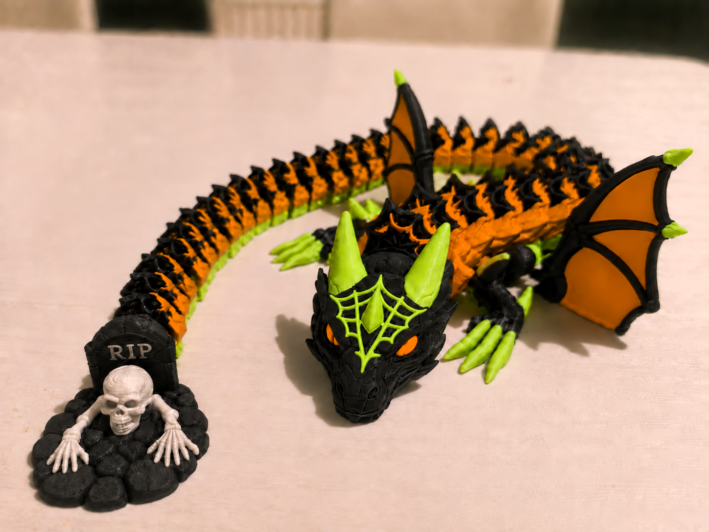 Articulated Halloween skeleton grave dragon - 1