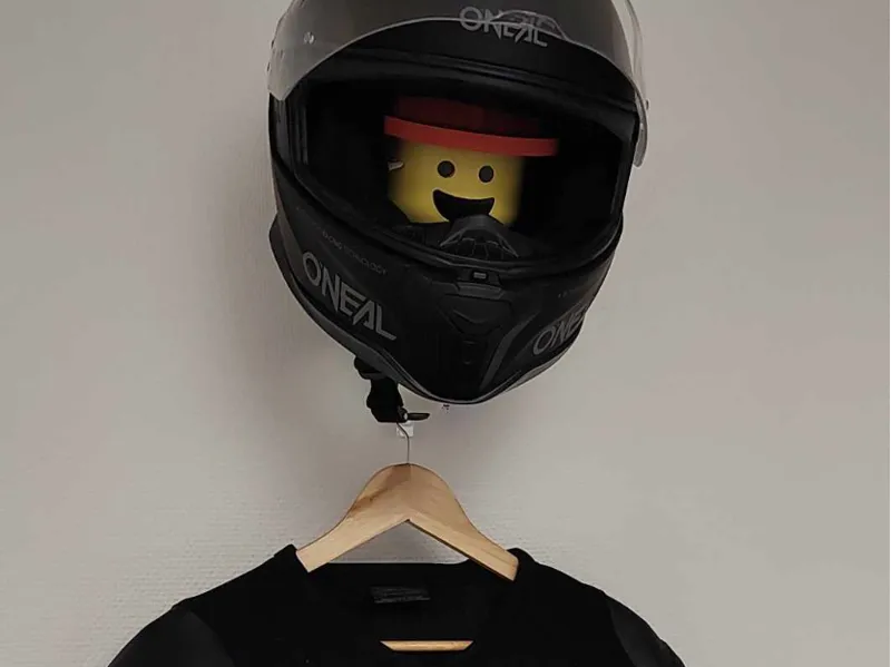 Helmet holder Emmet