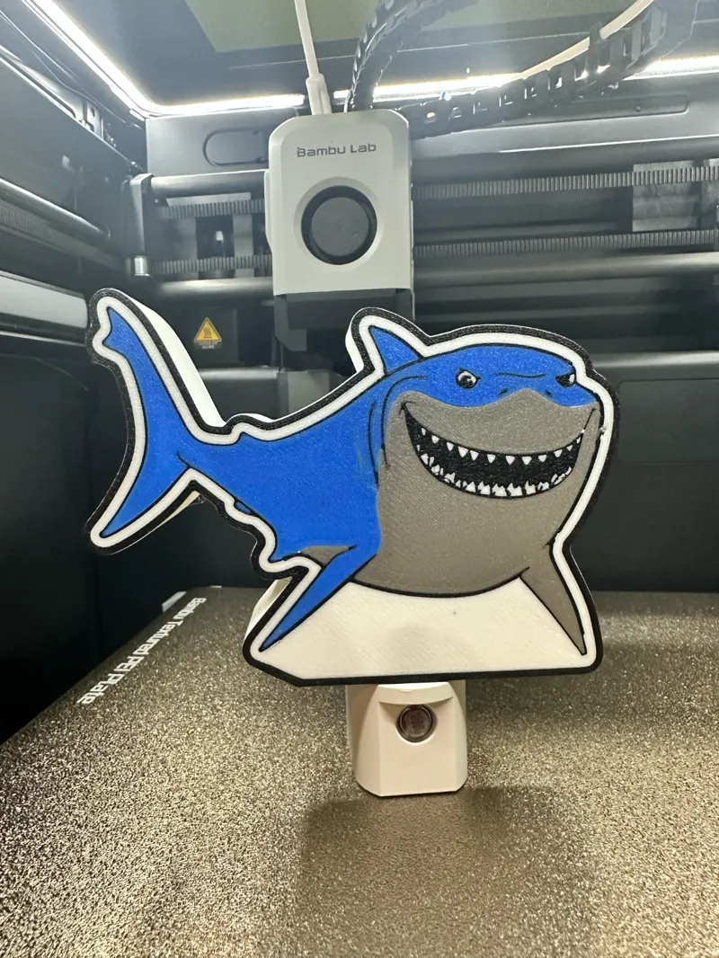 Finding Nemo - Bruce Nightlight