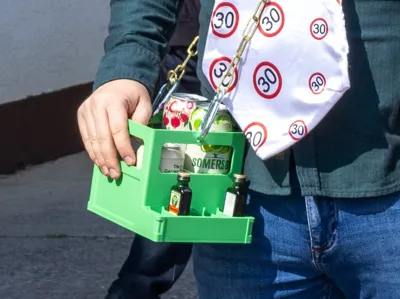 Beer & Jäger Carrier – Men's Bag for Beer and Shots
