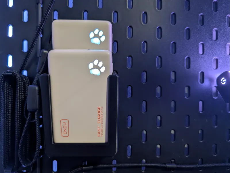 IKEA Skadis - INIU Portable Charger Mini PowerBank