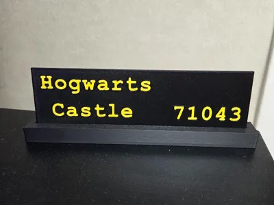 Hogwarts Sign