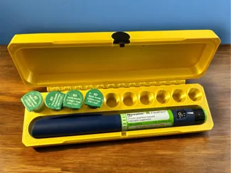 Insulin Travel Case v2 Clasp Version