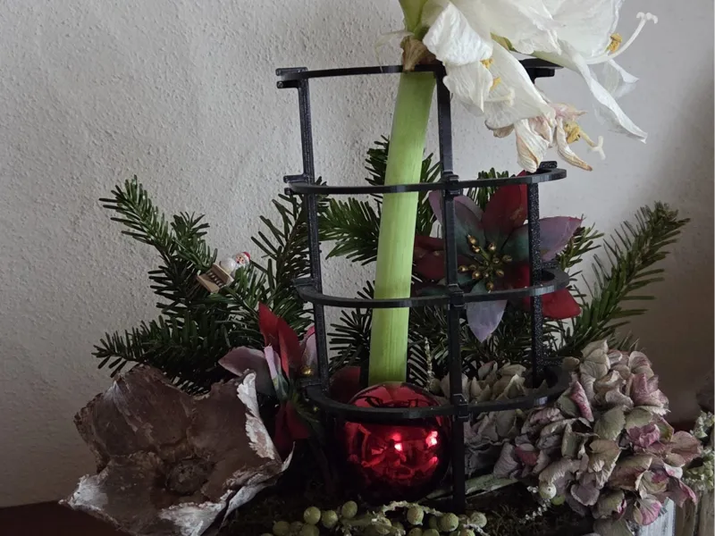 Rankhilfe, Blumenhalterung