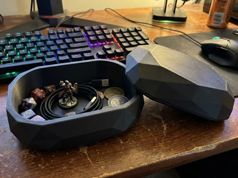 Low-Poly Geode Storage Box with Lid