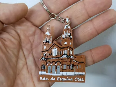 Esquina Corrientes church keychain
