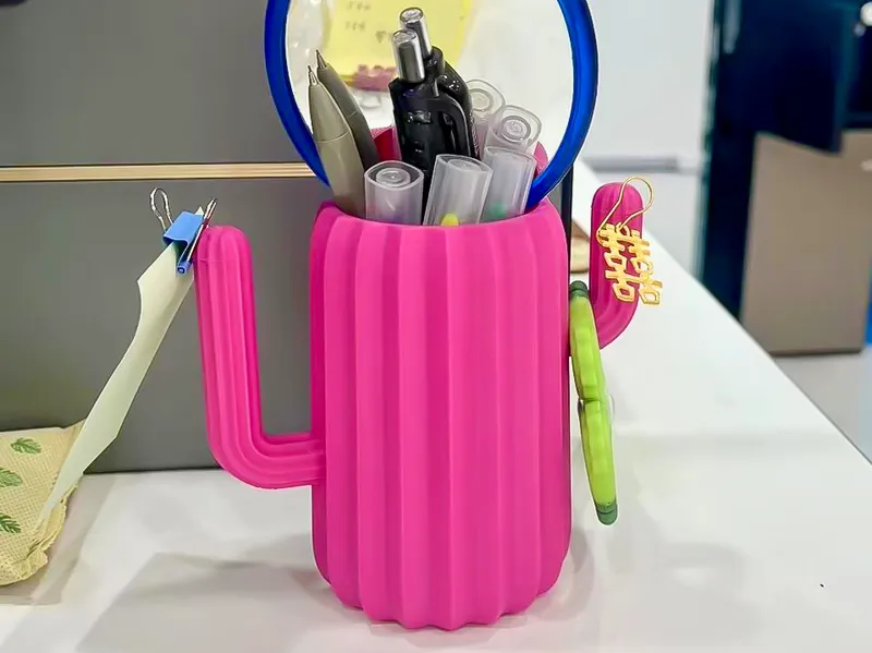 仙人掌磁吸笔筒 Cactus Magnetic Pen Holder