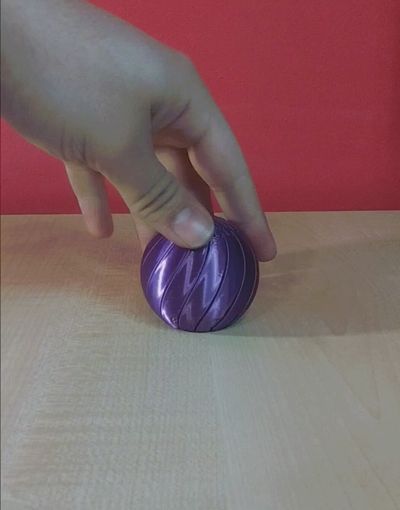 Twist Spiral Fidget Ball