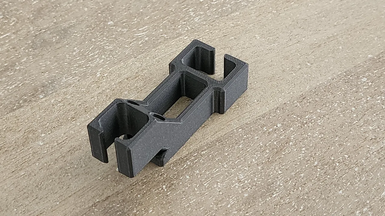 A1 AMS Lite Hub Brace view 3