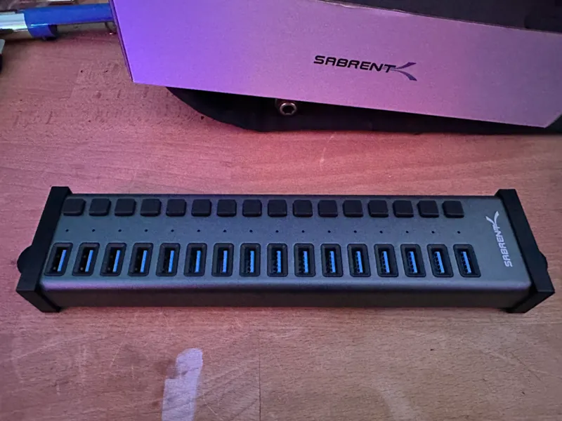 Sabrent 16 Port Simrig Holder