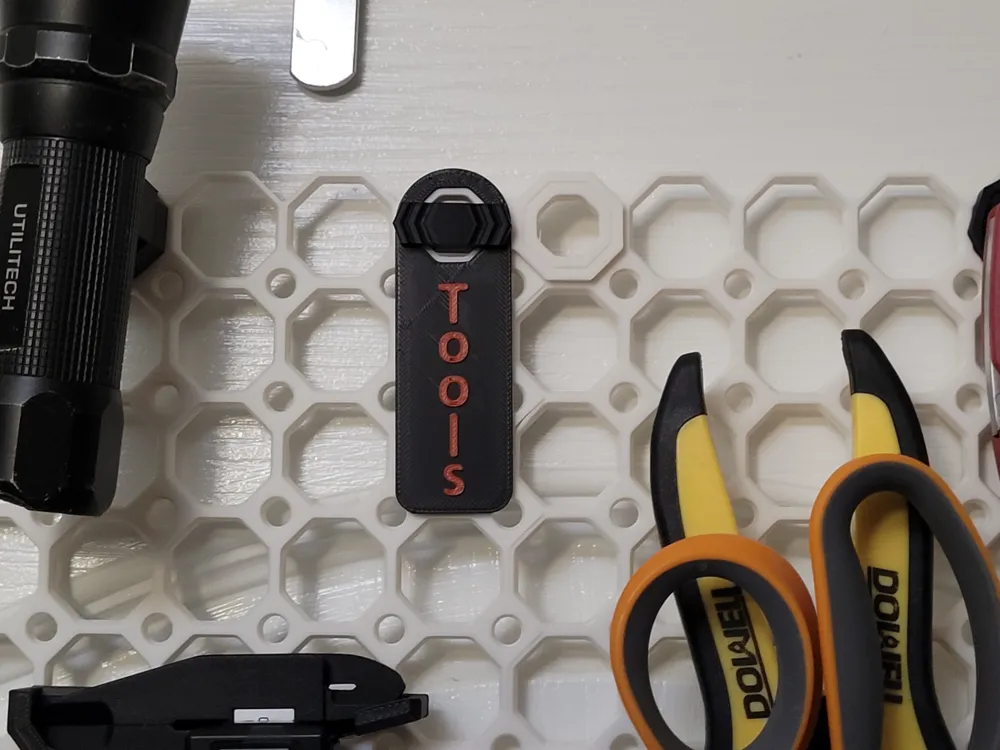 Parametric Multiboard Label Tag - OpenSCAD by Lerch - MakerWorld