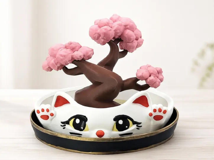 Maneki-Neko Lucky Cat Bonsai Pot & Decor