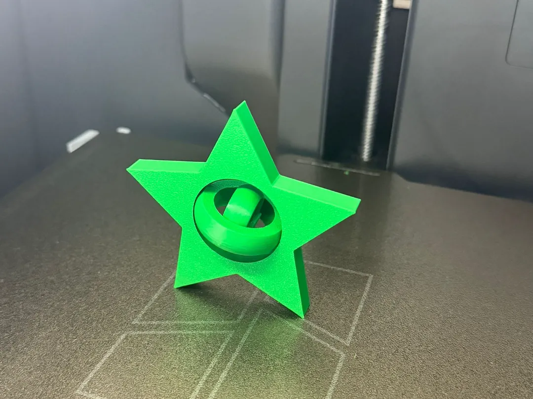 Toupie sensorielle en étoile / fidget spinner