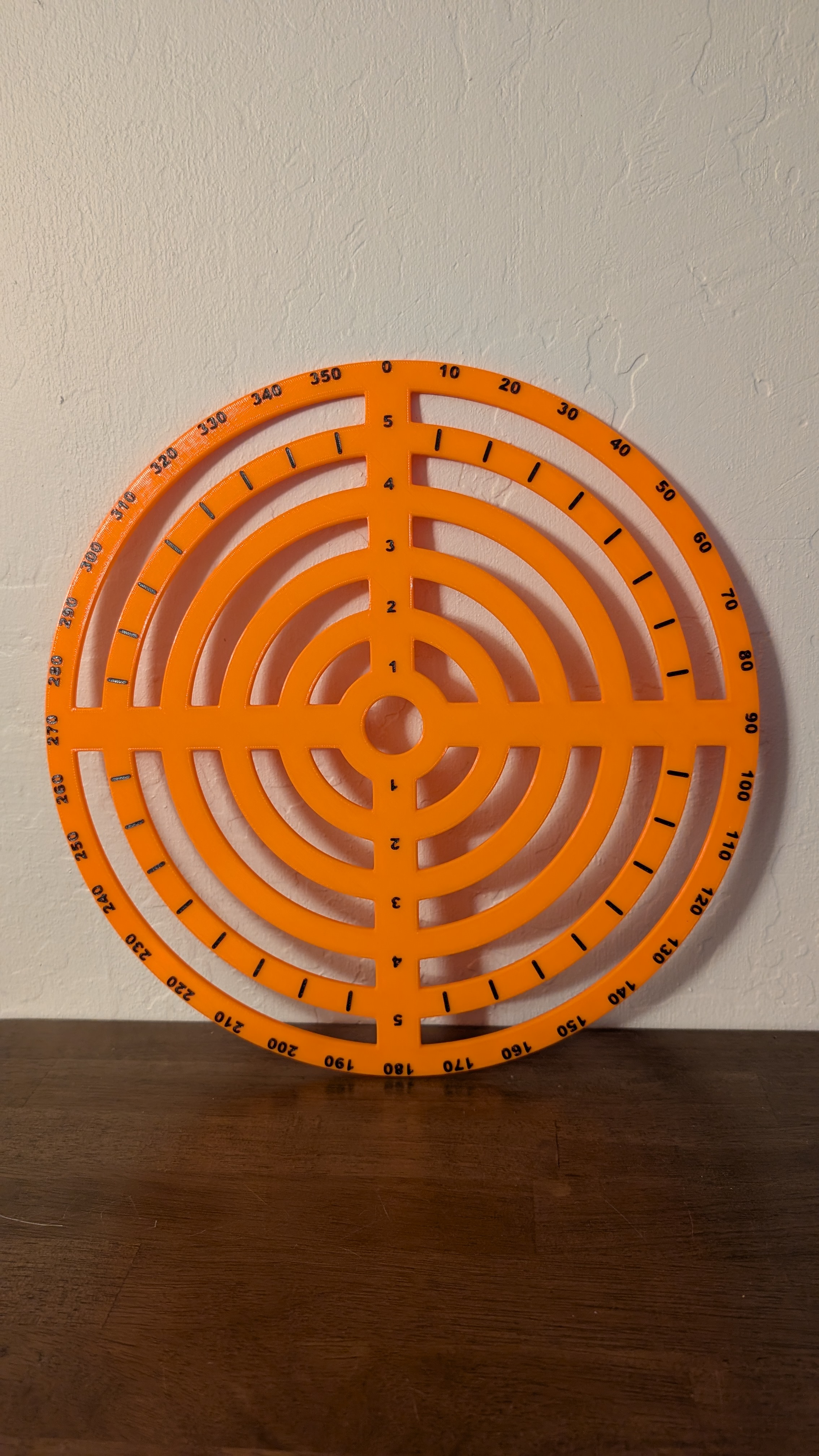 Miniatura 2 do modelo 3D Circular Layout Template / Stencil 8"/12" Diameter