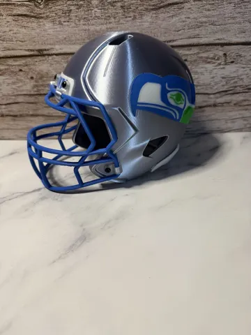 Pieza para disfraz o exhibición: Retro Seattle Seahawks Mini Football Helmet — vista de referencia 5