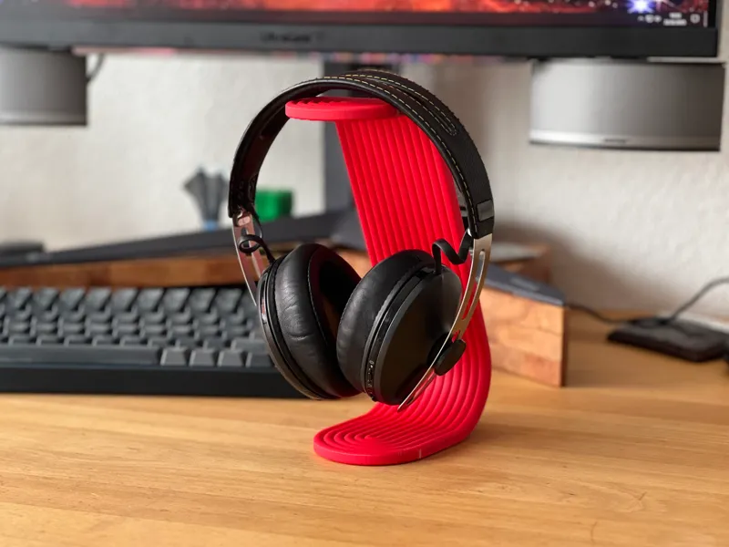 Modern Headphone Holder - On Desk