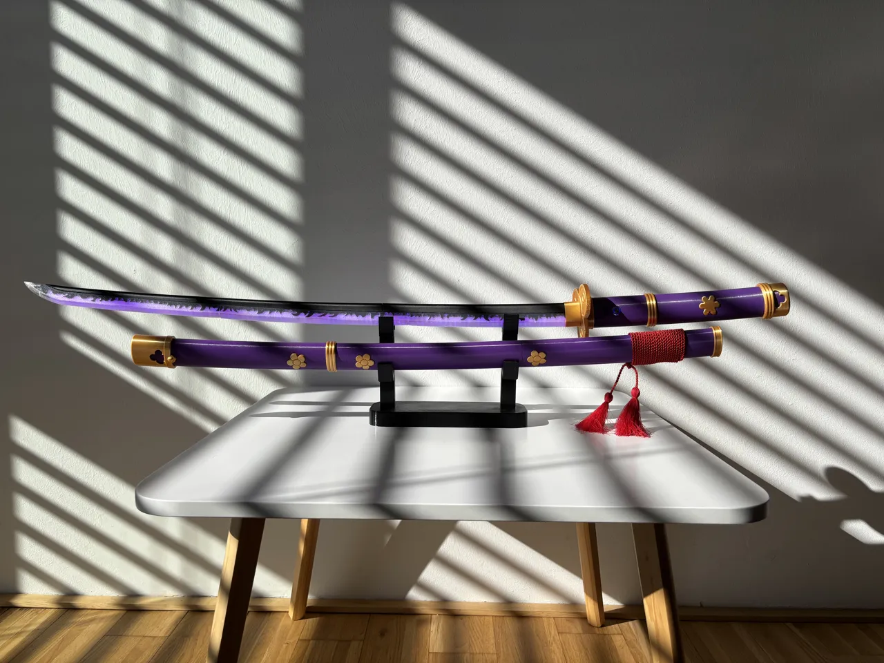 Enma – Zoro’s Legendary Katana with Light & Sound view 2