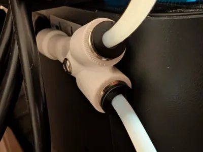 Y-Splitter with press-fit SpacePi X4 PTFE Holders