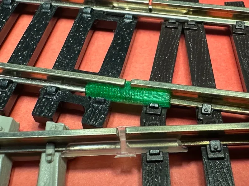 Model Train HO/OO Insulated Rail Joiner