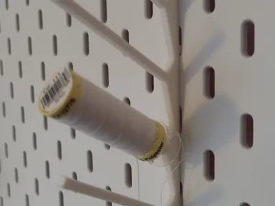 Thread & Bobbin holder for Skadis peg board