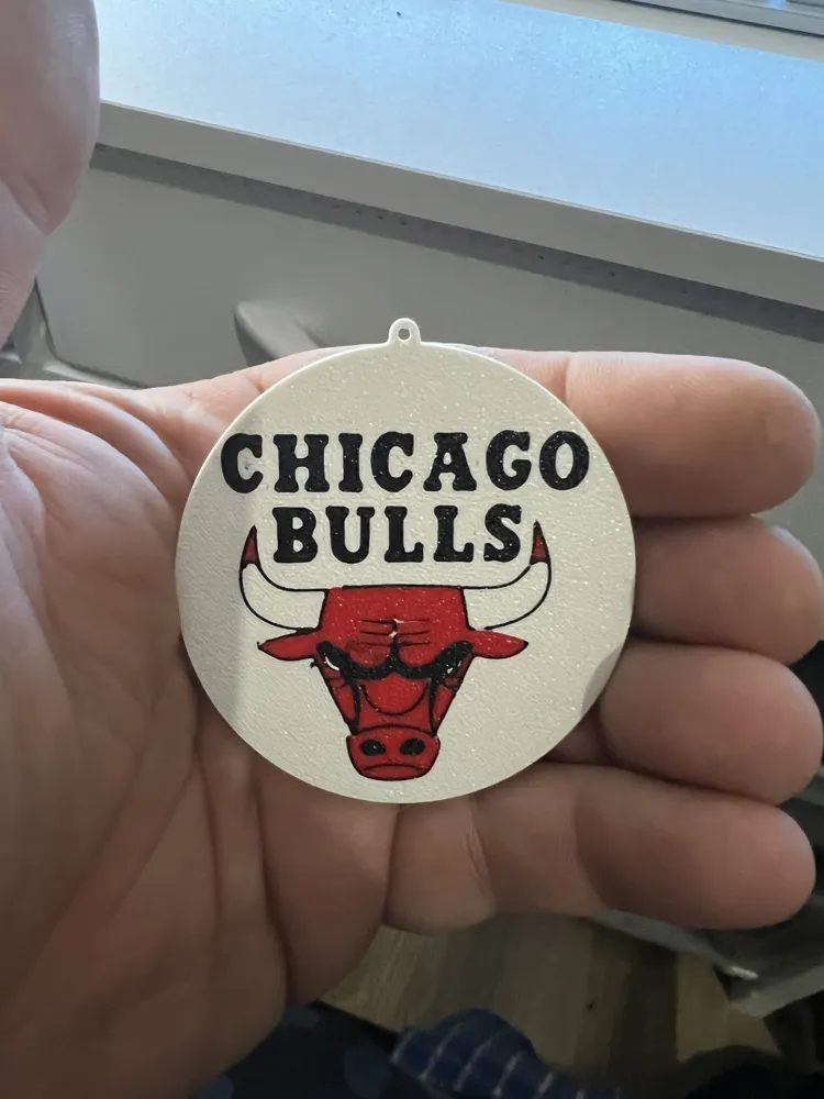 Chicago Bulls Keychain - Free 3D Print Model - MakerWorld