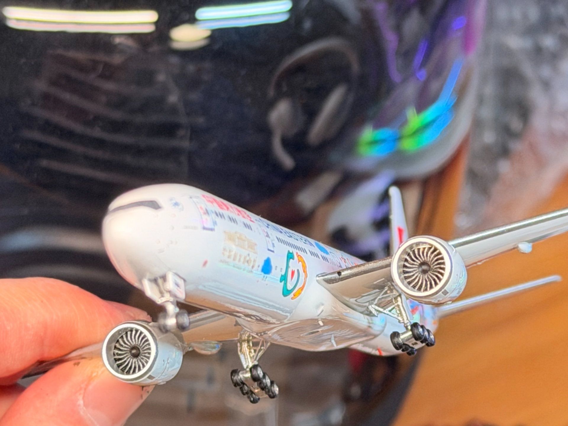 1/400 Phoenix model GE90 engine blade replacement