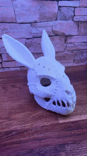 Pieza para disfraz o exhibición: Rabbit Stitch Mask — vista de referencia 3