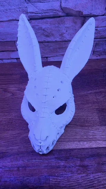 Pieza para disfraz o exhibición: Rabbit Stitch Mask — vista de referencia 5