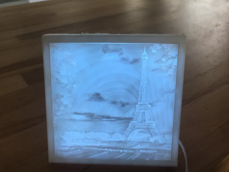 Box light for relief sculpture makerlab