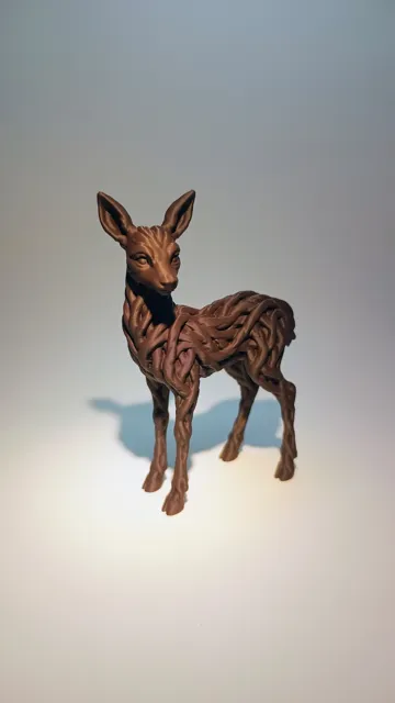 Modelo para impresión 3D: Wurzelreh "Waldläuferin" aus verflochtenem Holz — vista de referencia 3