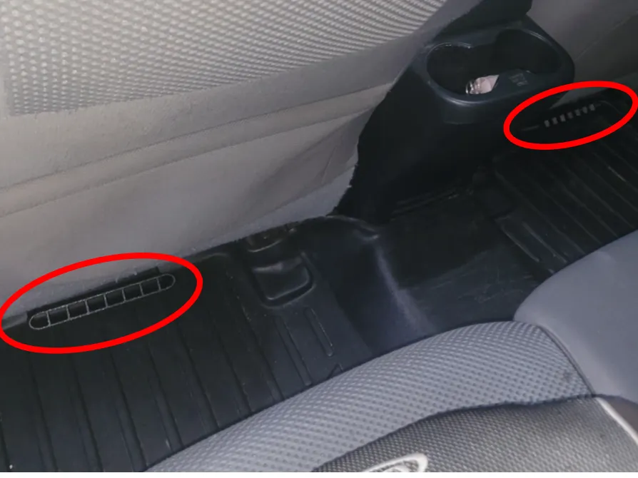 Figura decorativa: Toyota Tacoma gen 2/3 rear floor vent extender. Referencia del modelo original.