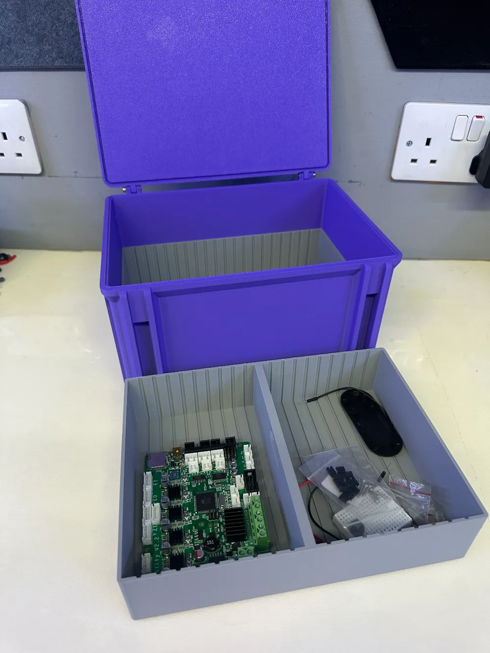 X-TRA Large Rugged container by deltastudios3d MakerWorld: Download ...