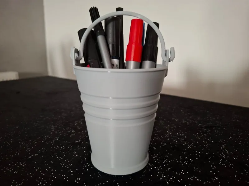 Pen holder Pail