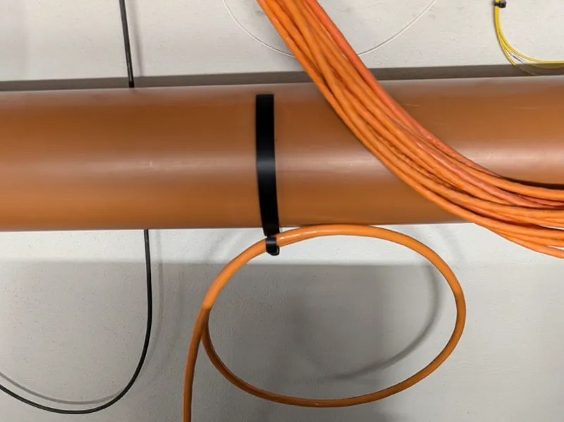 125DN Adapter, Kabelhalter