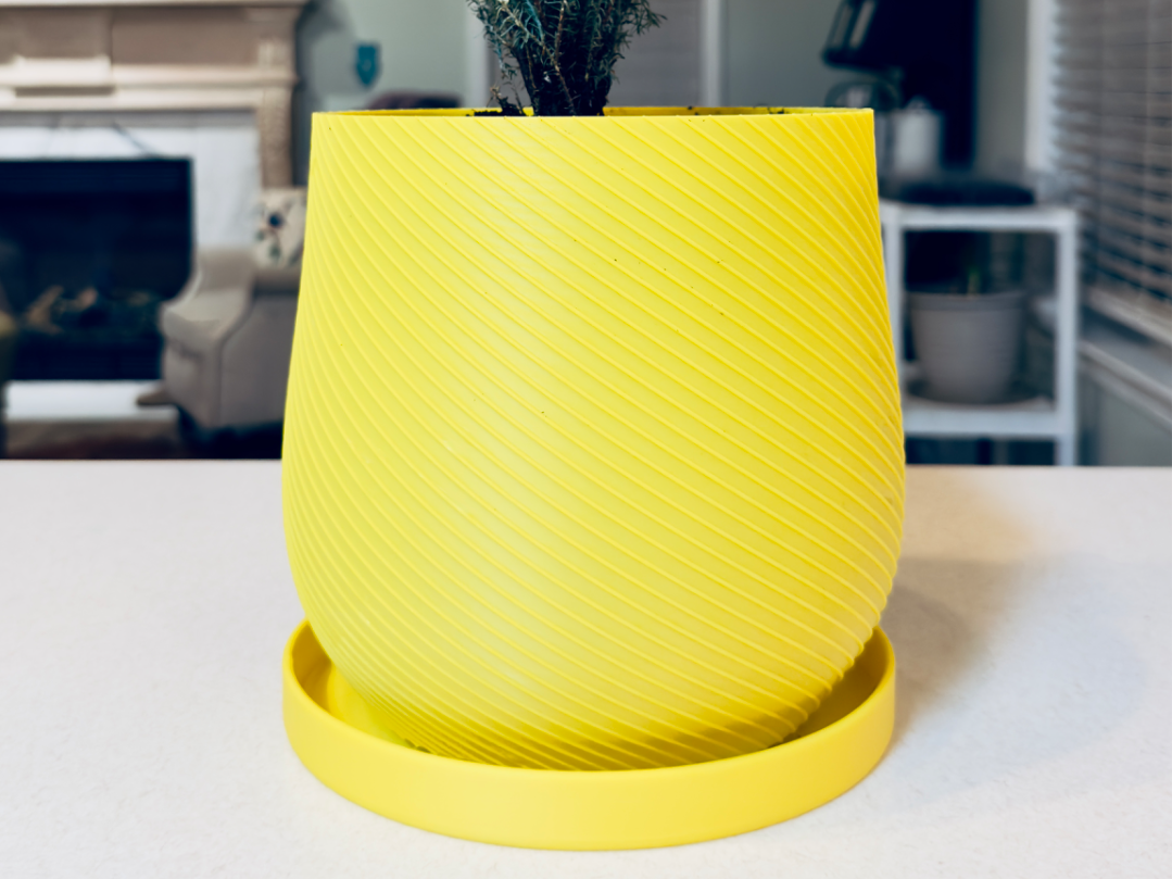7.5 Inch Flower Pot with Drainage Dish