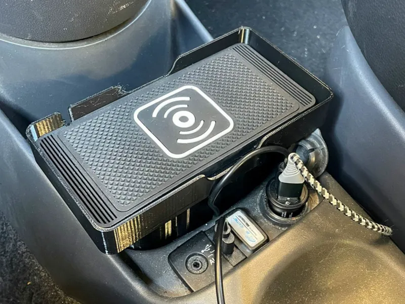 Supporto smartphone wireless Fiat 500 completo