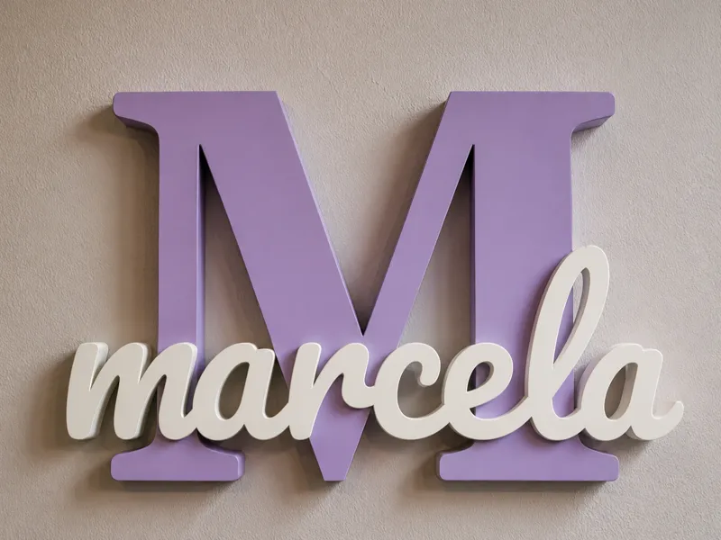 Letra inicial con nombre Marcela