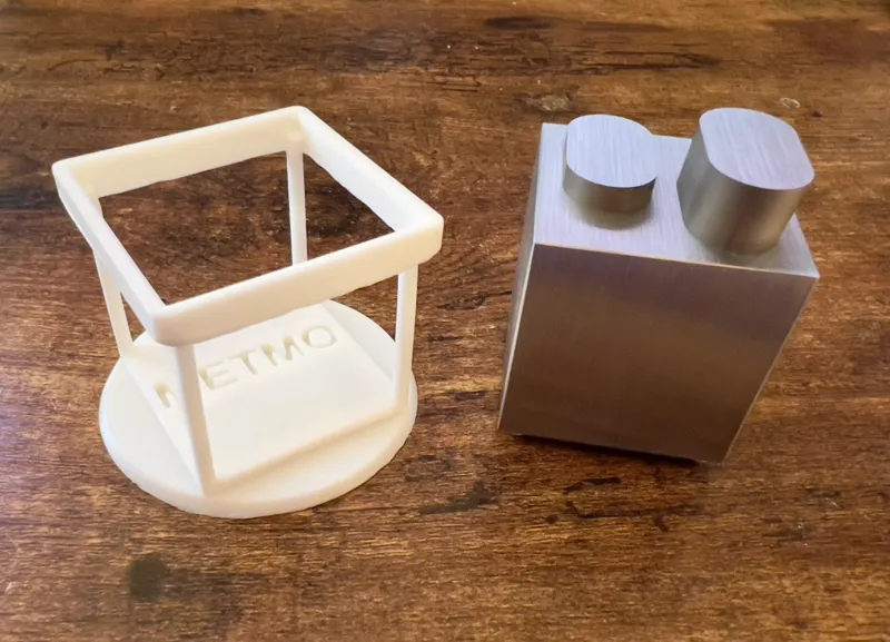 Metmo Cube Stand