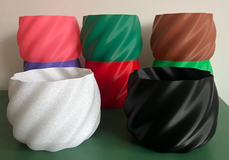 Spiral planter 