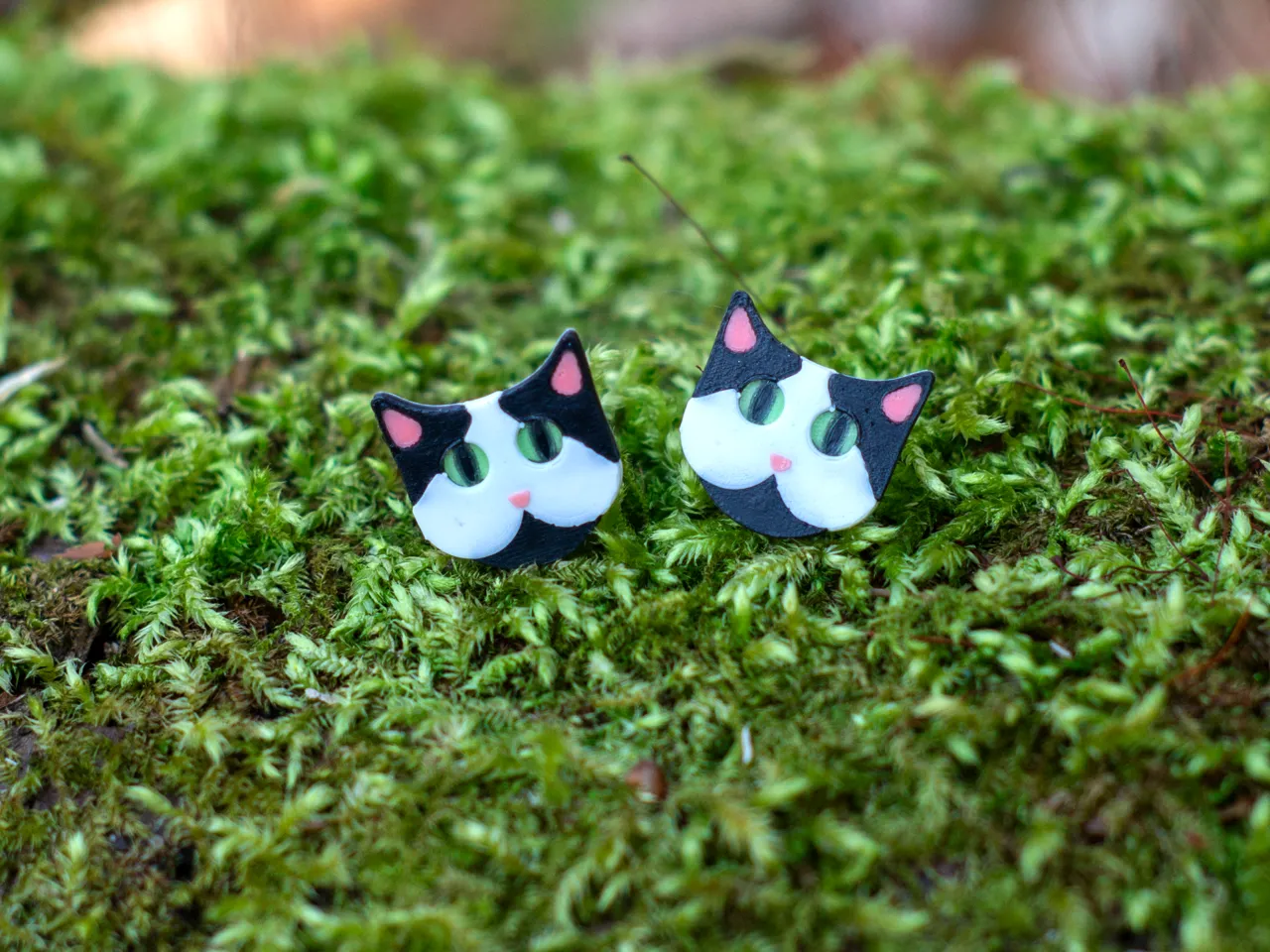 Chunky Cat Stud Earring view 2
